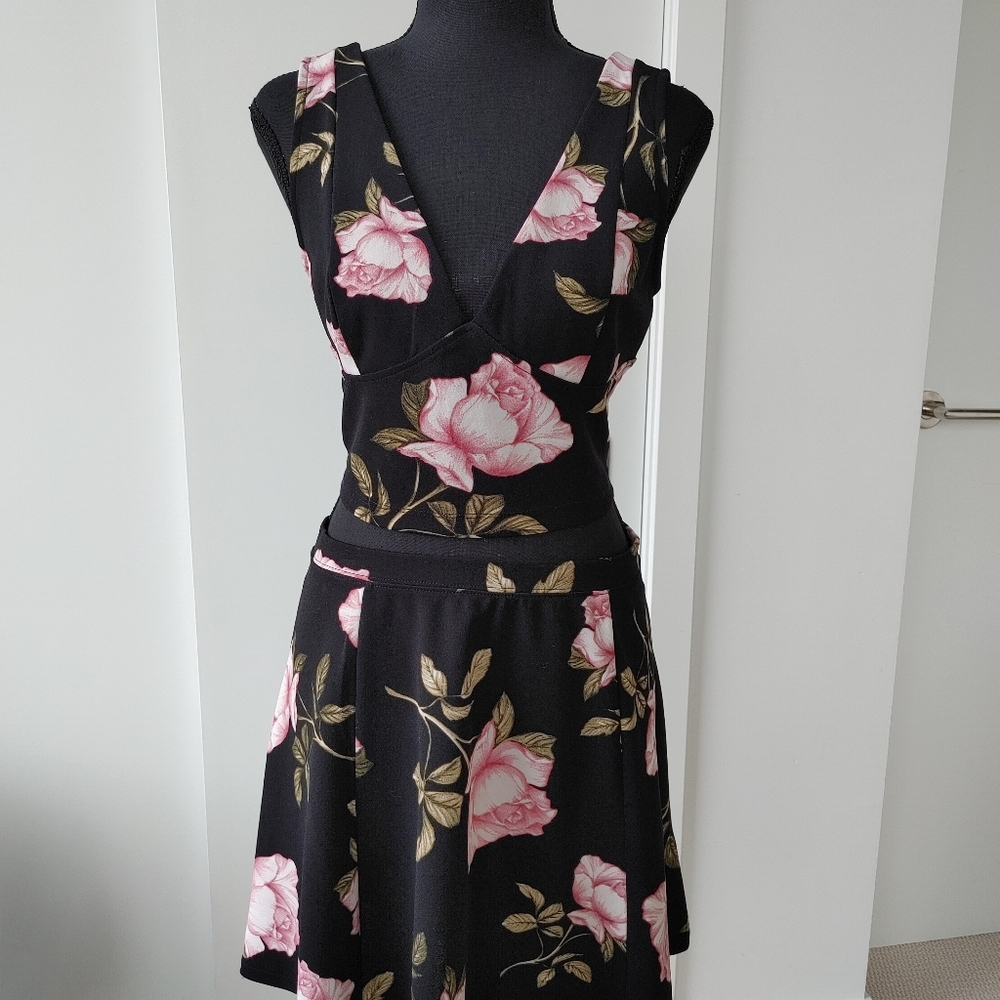 Floral skirt set with crop top
